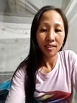 cute love00 online show from October 31, 2025, 6:54 am