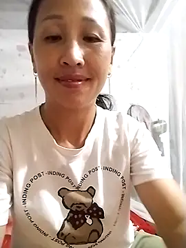 cute love00 online show from October 3, 2025, 11:28 pm