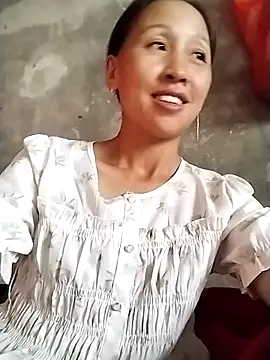 cute love00 online show from September 23, 2025, 3:35 am