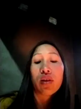 cute love00 online show from November 28, 2025, 11:38 pm