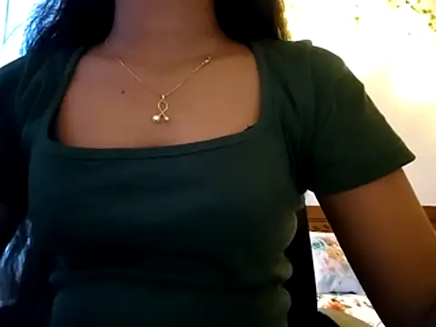 Snapshot of Maria--Strella chatting on October 28, 2025, 10:03 am Maria--Strella online show from October 28, 2025, 10:03 am