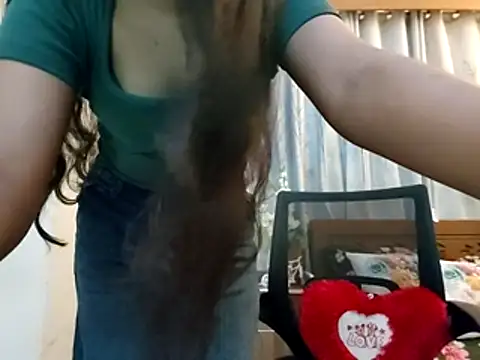 Snapshot of Maria--Strella chatting on November 3, 2025, 3:59 pm Maria--Strella online show from November 3, 2025, 3:59 pm