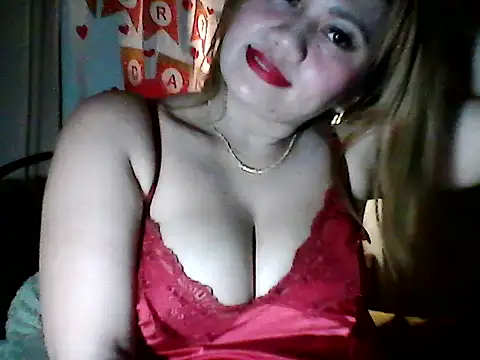 Snapshot of Miss_Heart chatting on November 8, 2025, 10:46 pm Miss Heart online show from November 8, 2025, 10:46 pm