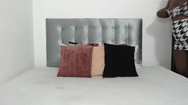 DaiishaWolf online show from October 16, 2025, 7:11 pm