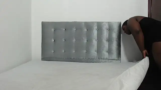 DaiishaWolf online show from October 2, 2025, 7:06 pm