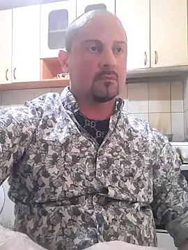 Snapshot of _NEREZA_ chatting on October 4, 2025, 1:45 pm NEREZA online show from October 4, 2025, 1:45 pm