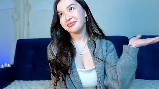 Snapshot of LexeeLuv chatting on February 18, 2026, 4:10 am LexeeLuv online show from February 18, 2026, 4:10 am