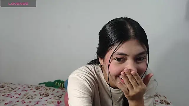 Allison 19   online show from September 25, 2025, 7:36 am