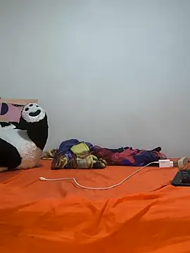 butterfly777  online show from December 21, 2025, 10:06 am