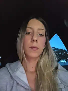 PetiteSecrets online show from November 14, 2025, 5:05 pm