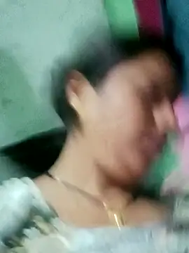 Snapshot of Mohini-xx chatting on November 26, 2025, 10:32 pm Mohini-xx online show from November 26, 2025, 10:32 pm