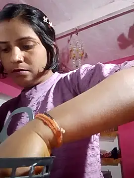 Snapshot of Mohini-xx chatting on November 24, 2025, 10:32 pm Mohini-xx online show from November 24, 2025, 10:32 pm