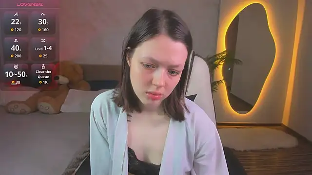 Snapshot of Lunar_Lily chatting on March 21, 2026, 5:41 am Lunar Lily online show from March 21, 2026, 5:41 am
