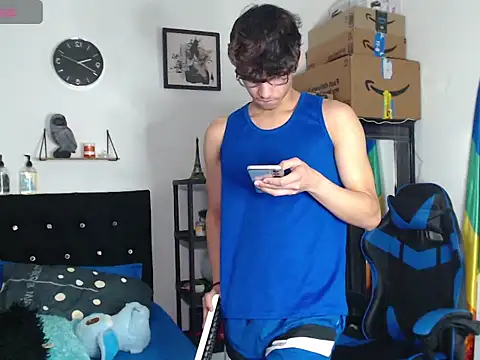 Gael Jones online show from September 11, 2025, 3:39 am