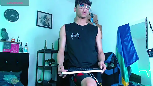 Gael Jones online show from October 3, 2025, 3:41 am