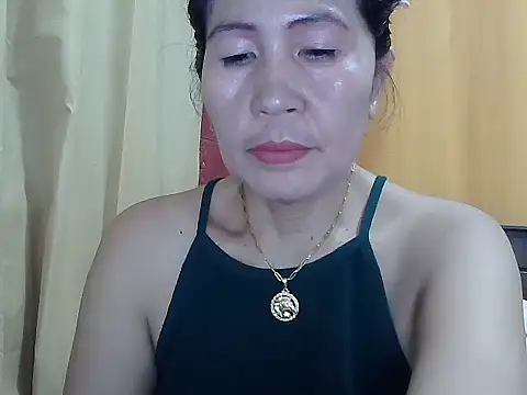 Snapshot of Elara8309 chatting on July 4, 2026, 1:56 am Elara8309 online show from July 4, 2026, 1:56 am