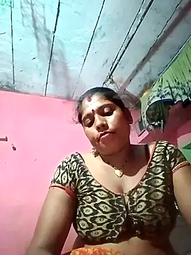 Snapshot of sanjna_sharmaa chatting on October 1, 2025, 4:00 pm sanjna sharmaa online show from October 1, 2025, 4:00 pm