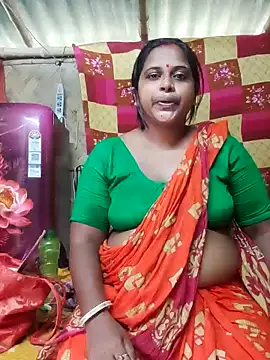 Hot-Show2 online show from September 18, 2025, 7:00 am