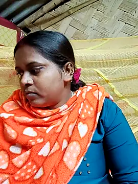 Hot-Show2 online show from February 13, 2026, 1:55 pm