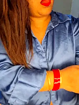 Snapshot of indian-hotmilfs chatting on May 28, 2026, 10:26 pm indian-hotmilfs online show from May 28, 2026, 10:26 pm