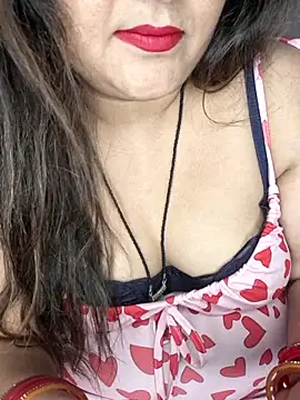 Snapshot of indian-hotmilfs chatting on February 4, 2026, 5:19 pm indian-hotmilfs online show from February 4, 2026, 5:19 pm