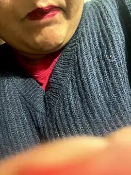 Snapshot of indian-hotmilfs chatting on January 17, 2026, 1:47 pm indian-hotmilfs online show from January 17, 2026, 1:47 pm