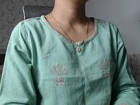 Snapshot of snow_white123 chatting on October 22, 2025, 8:30 pm snow white123 online show from October 22, 2025, 8:30 pm