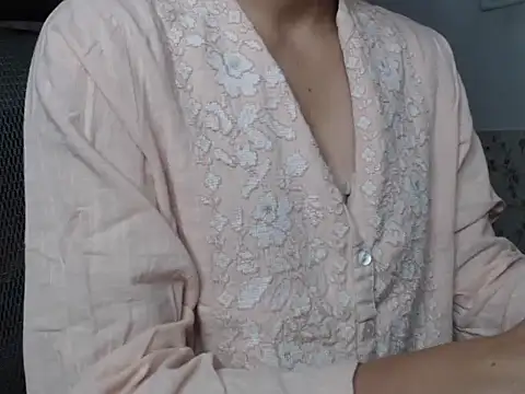 Snapshot of snow_white123 chatting on September 8, 2025, 7:57 pm snow white123 online show from September 8, 2025, 7:57 pm