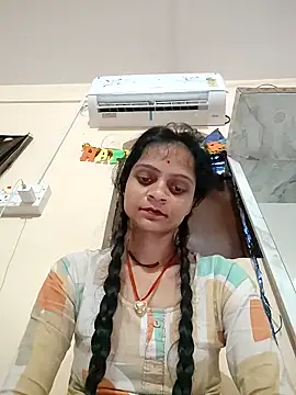 Sonam dhakad online show from October 26, 2025, 4:29 pm