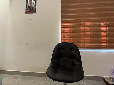 Snapshot of LucytheDevilQueen chatting on December 14, 2025, 3:57 am LucytheDevilQueen online show from December 14, 2025, 3:57 am