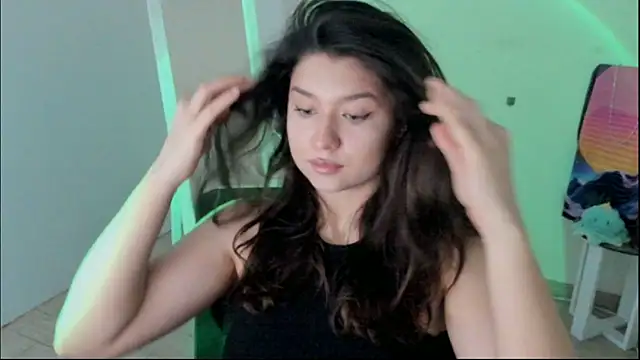 Sandra Curly online show from December 3, 2025, 10:42 pm