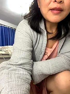 Snapshot of cgooh-611 chatting on October 23, 2025, 4:05 pm cgooh-611 online show from October 23, 2025, 4:05 pm