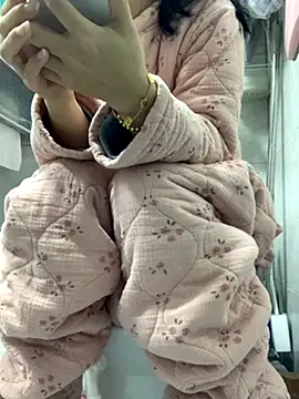 Snapshot of cgooh-611 chatting on November 25, 2025, 1:28 am cgooh-611 online show from November 25, 2025, 1:28 am