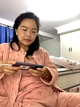 Snapshot of cgooh-611 chatting on November 2, 2025, 5:45 am cgooh-611 online show from November 2, 2025, 5:45 am