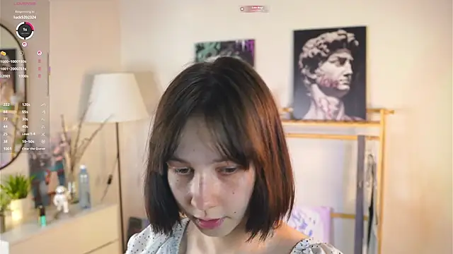 SuzanneHowse online show from September 9, 2025, 7:18 am