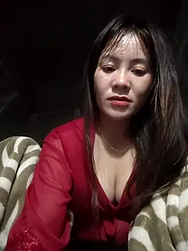 Snapshot of TinTim02 chatting on February 7, 2026, 7:33 pm TinTim02 online show from February 7, 2026, 7:33 pm