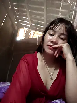 Snapshot of TinTim02 chatting on March 10, 2026, 3:32 am TinTim02 online show from March 10, 2026, 3:32 am