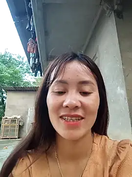 Snapshot of TinTim02 chatting on April 3, 2026, 11:05 am TinTim02 online show from April 3, 2026, 11:05 am