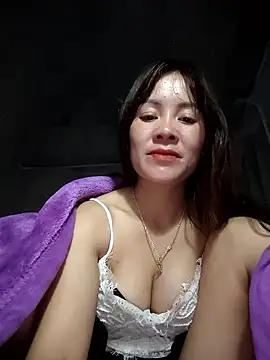 Snapshot of TinTim02 chatting on April 2, 2026, 10:05 pm TinTim02 online show from April 2, 2026, 10:05 pm