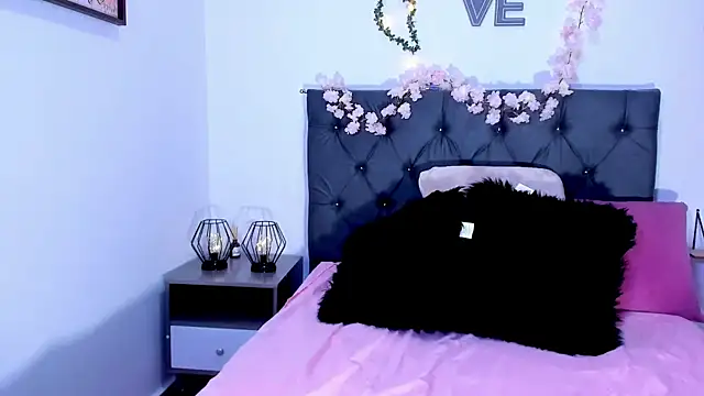 Snapshot of SagiraBelle chatting on January 9, 2026, 4:58 pm SagiraBelle online show from January 9, 2026, 4:58 pm