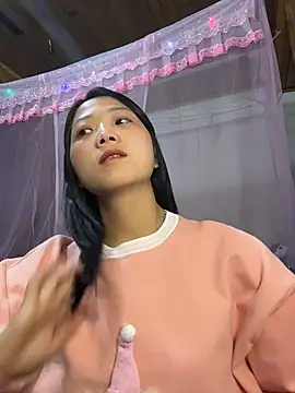 Snapshot of thaoyeuuu chatting on November 20, 2025, 12:39 pm thaoyeuuu online show from November 20, 2025, 12:39 pm