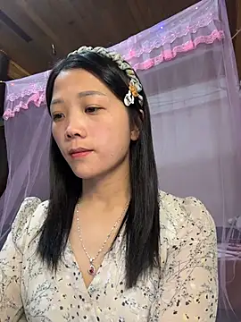 Snapshot of thaoyeuuu chatting on November 30, 2025, 1:01 pm thaoyeuuu online show from November 30, 2025, 1:01 pm