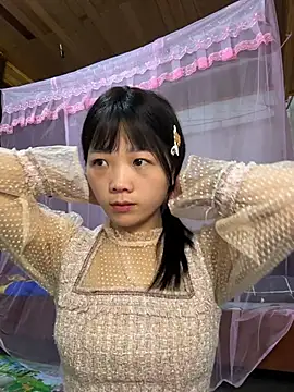 Snapshot of thaoyeuuu chatting on November 25, 2025, 7:30 am thaoyeuuu online show from November 25, 2025, 7:30 am