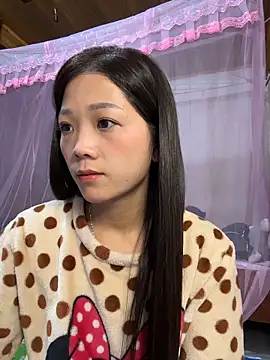 Snapshot of thaoyeuuu chatting on November 13, 2025, 5:44 am thaoyeuuu online show from November 13, 2025, 5:44 am