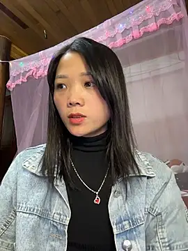 Snapshot of thaoyeuuu chatting on November 27, 2025, 10:05 am thaoyeuuu online show from November 27, 2025, 10:05 am