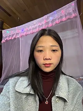 Snapshot of thaoyeuuu chatting on November 24, 2025, 11:32 am thaoyeuuu online show from November 24, 2025, 11:32 am