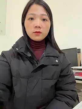 Snapshot of thaoyeuuu chatting on November 18, 2025, 2:27 am thaoyeuuu online show from November 18, 2025, 2:27 am