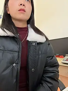 Snapshot of thaoyeuuu chatting on December 3, 2025, 6:25 am thaoyeuuu online show from December 3, 2025, 6:25 am