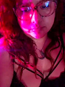 Snapshot of Paoxi98 chatting on October 1, 2025, 8:24 pm Paoxi98 online show from October 1, 2025, 8:24 pm