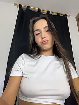 Scarlett05 online show from January 16, 2026, 12:58 am